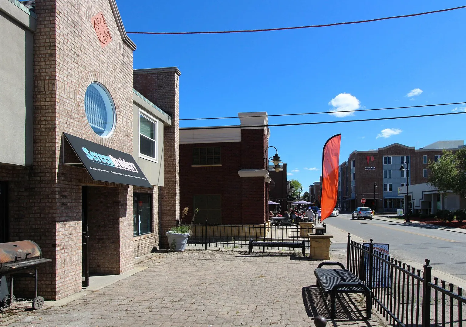 1712 W University Ave — Photo 4