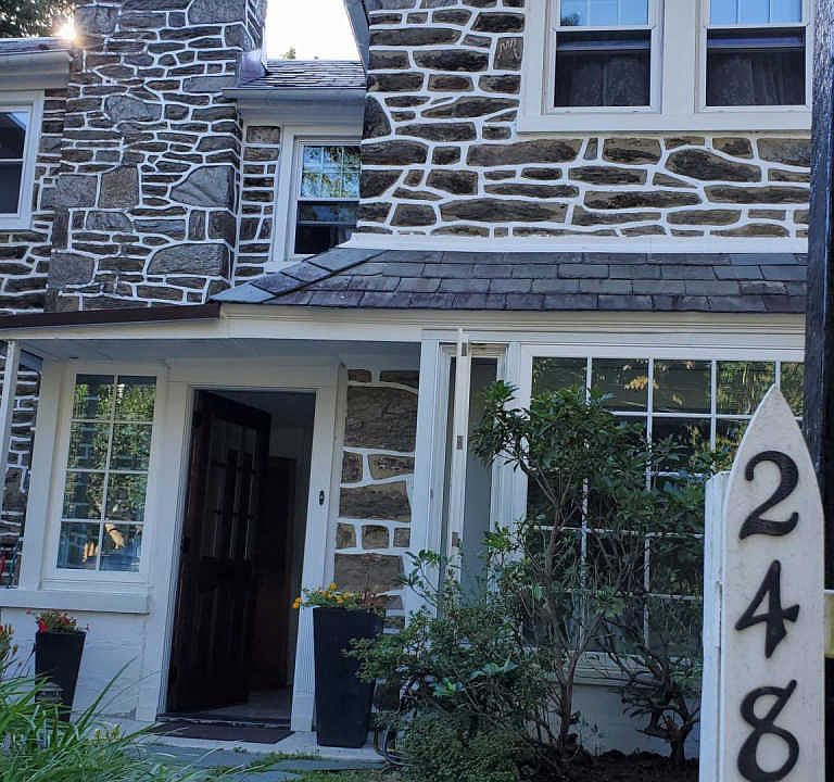 1st image of 248 W Gorgas Ln