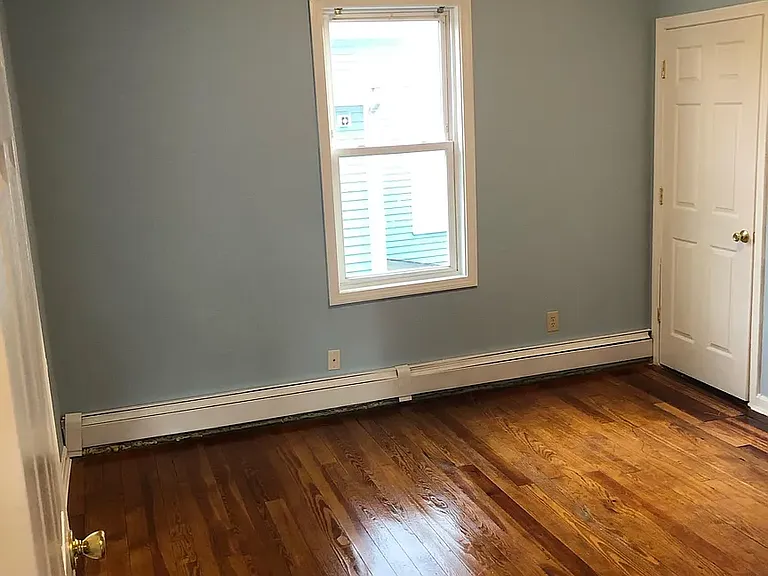 304 Public St #3 — Photo 6