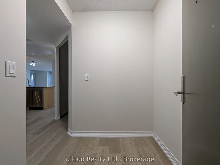 761 Bay St #702 — Photo 6