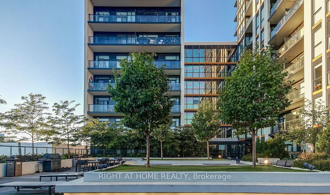 2 bed, $2,850 — Photo 1