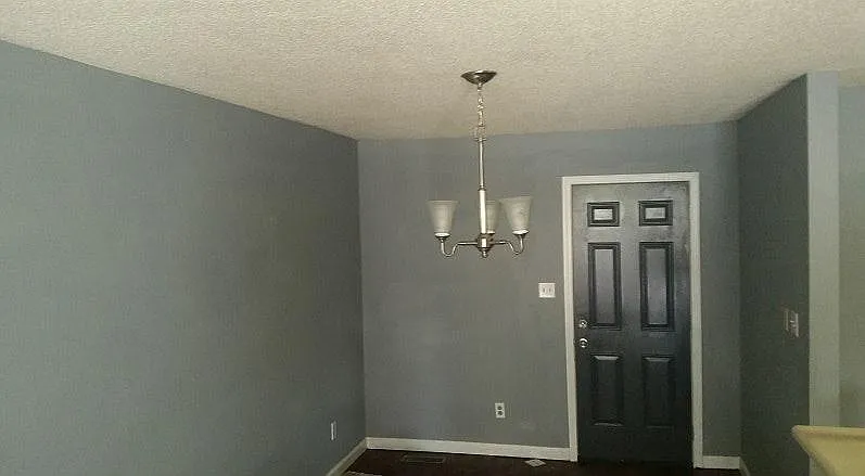 3 bed, 1220 sqft, $1,350 — Photo 4