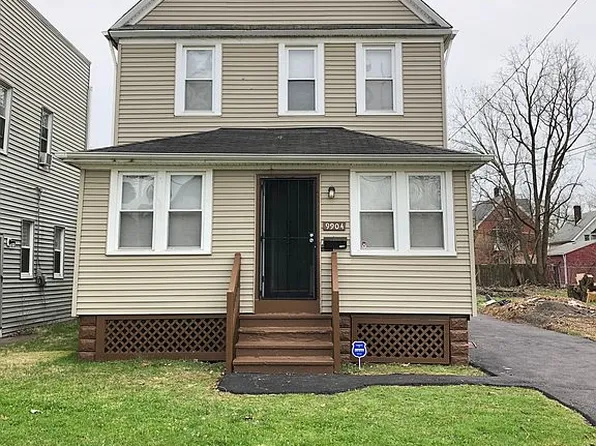 9904 Aetna Rd, Cleveland, OH 44105