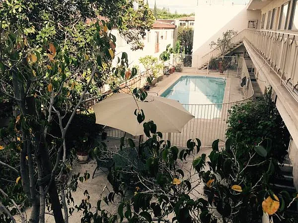 4901 Laurel Canyon Blvd #2R — Photo 13