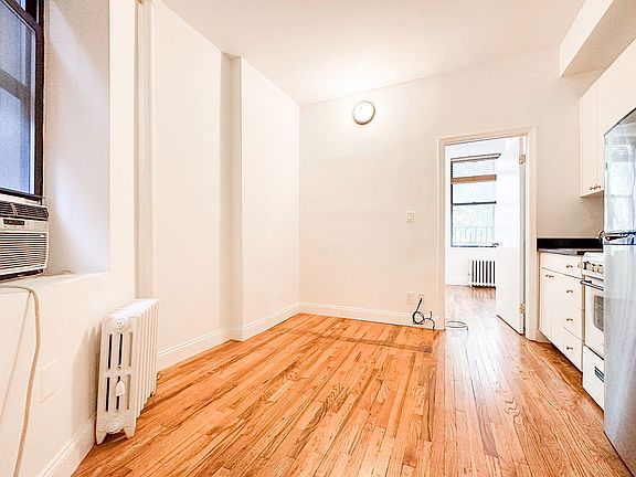 4th image of 192 Bleecker St #6/1
