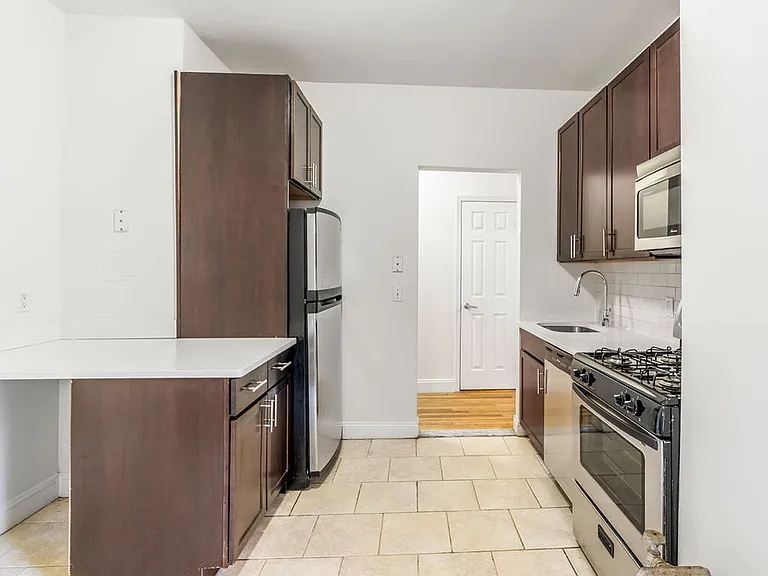 333 Fairmount — Photo 20