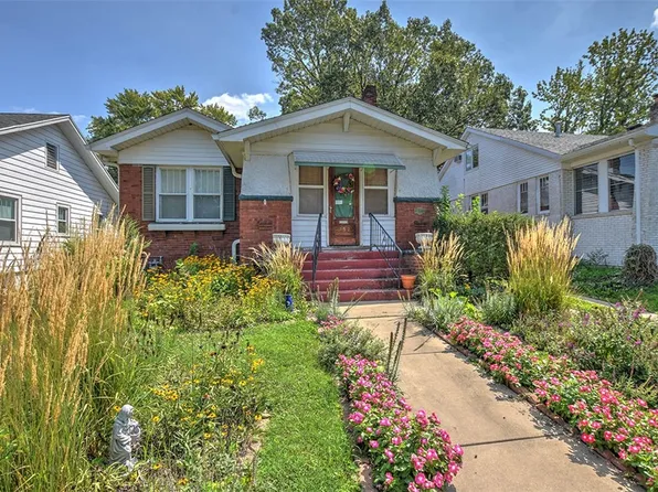 250 N Taylor Ave, Decatur, IL 62522