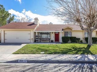 1666 W Avenue K10, Lancaster, CA