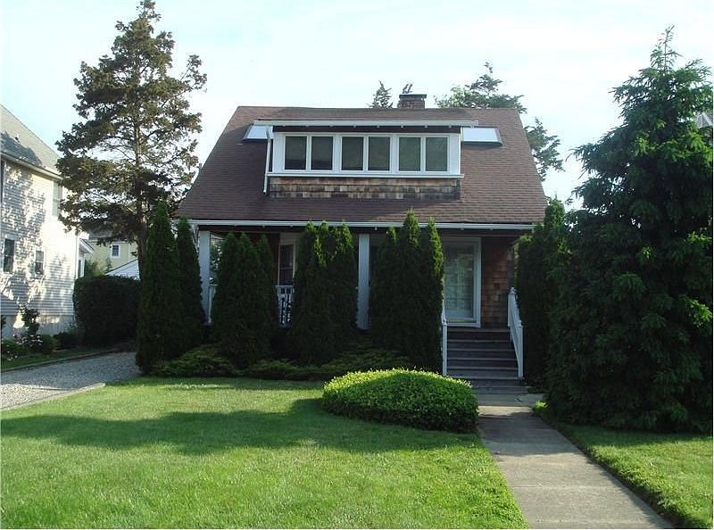 1st image of 211 Stockton Blvd