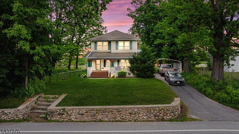 1st image of 886 Brass Castle Rd
