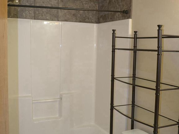 Upper level Hall bath.