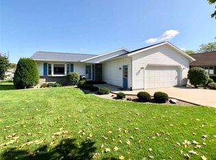 1021 Eastman Ln, Fond Du Lac, WI