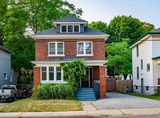 5135 McRae St, Niagara Falls, ON L2E 1P6