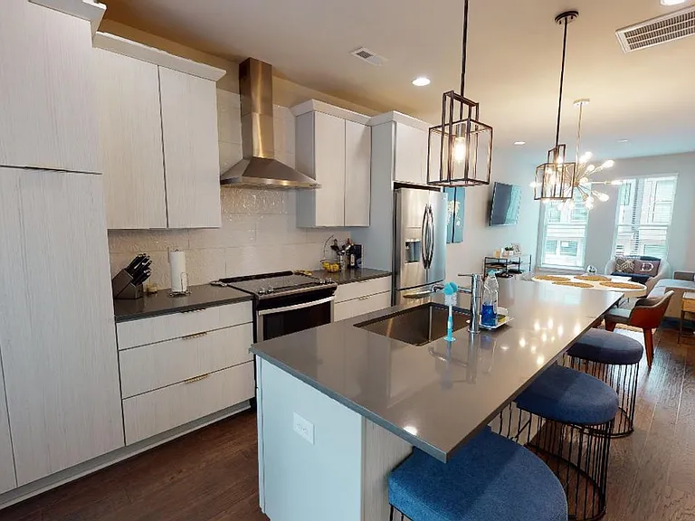 244 Uptown West Dr — Photo 18