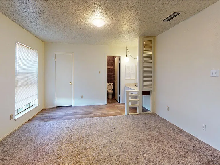 1804 Windsong Trl — Photo 6