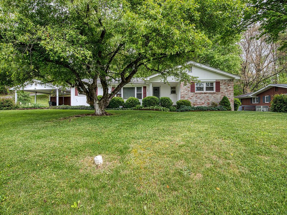 1st image of 365 Belmont Dr