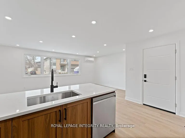 96 Fieldrow St #A — Photo 8