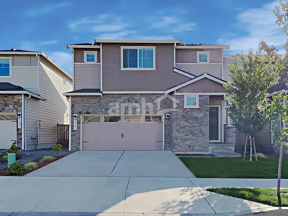 2328 NW Matteo Dr