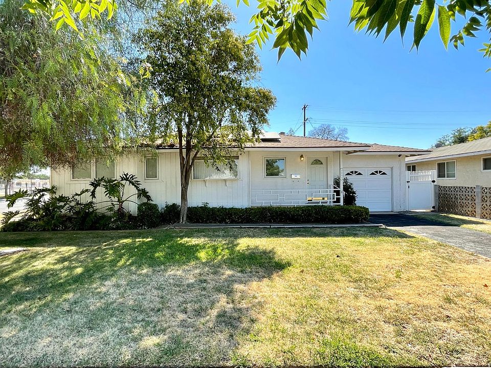 3990 N Pleasant Ave, Fresno, CA 93705 | Zillow