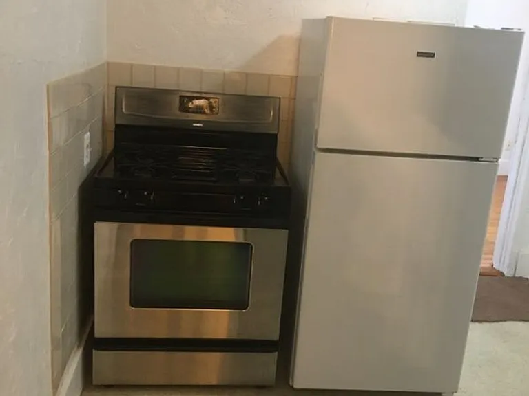 4 Adella Pl #1 — Photo 5