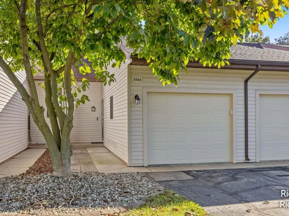 3446 Stonegate Ln SW, Wyoming, MI 49519
