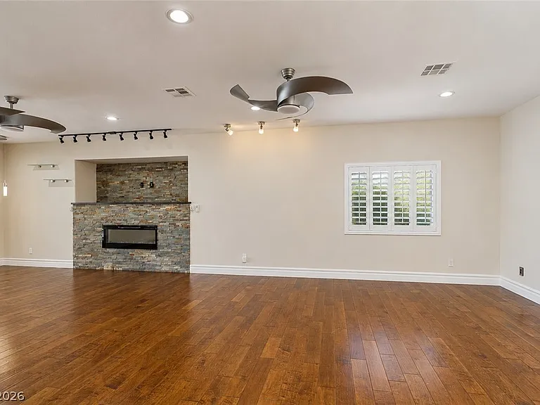 9592 Camino Capistrano Ln — Photo 16