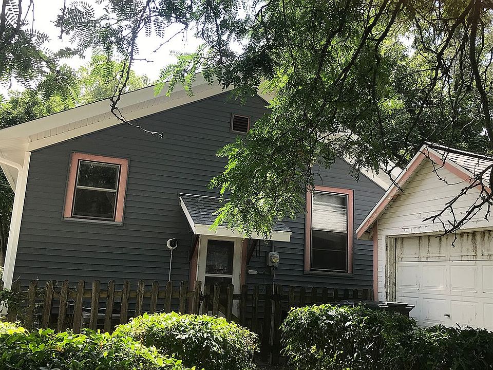 2nd image of 908 E California Ave
