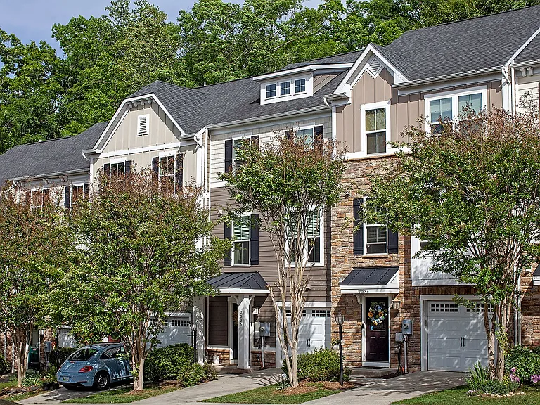 2036 Bethpage Ct — Photo 1