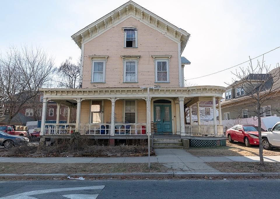 1st image of 234 Lenox Ave