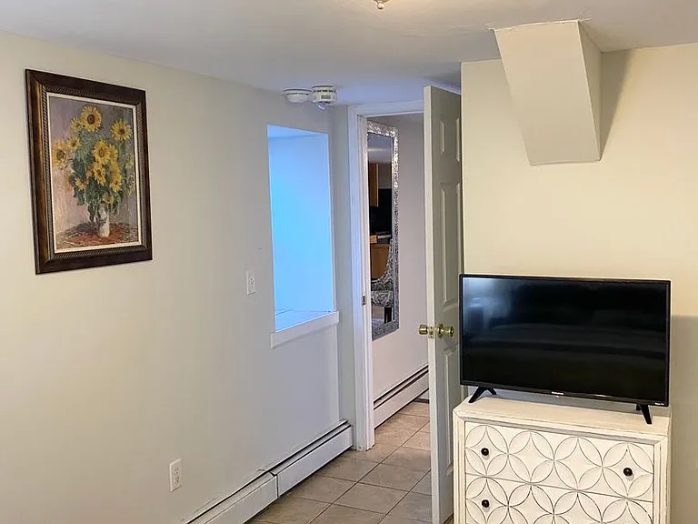 1100 South Ave — Photo 38