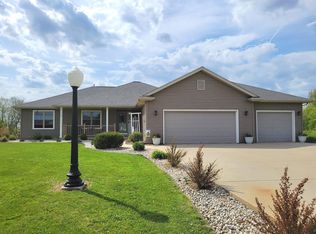 N4625 Hazelwood Rd, Hustisford, WI 53034