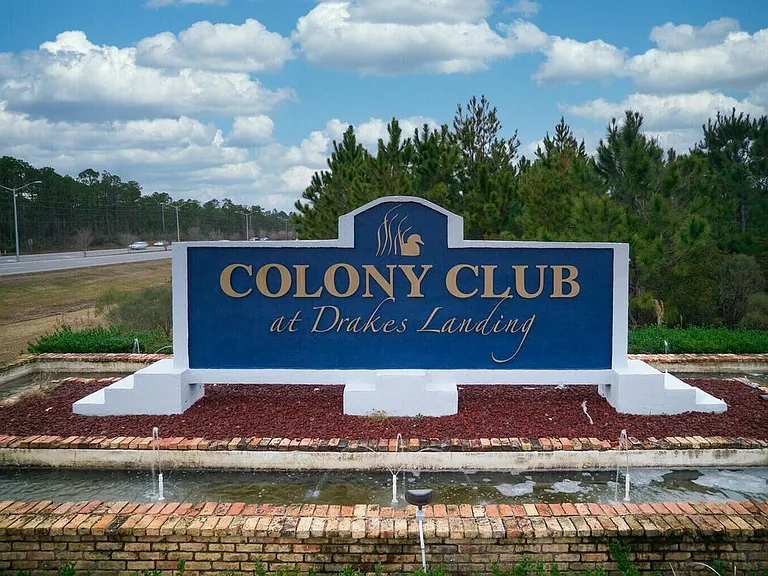 Condo/Apartment Complex with Gated Access