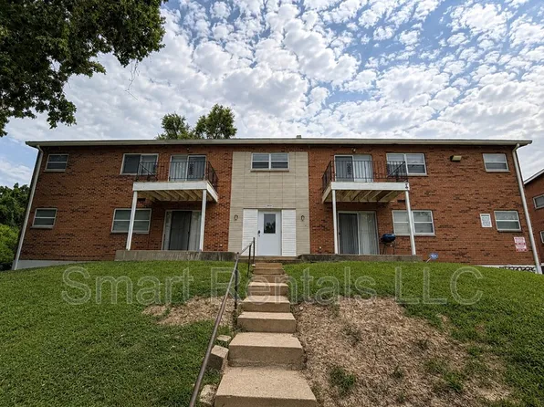 2601 Tyrell Dr, Saint Louis, MO 63136