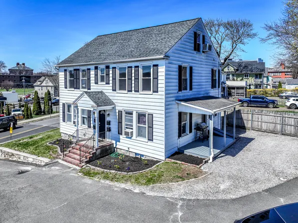 3 9th Ave #2, Danbury, CT 06810