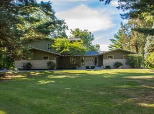 53702 Mark Dr, Bristol, IN 46507