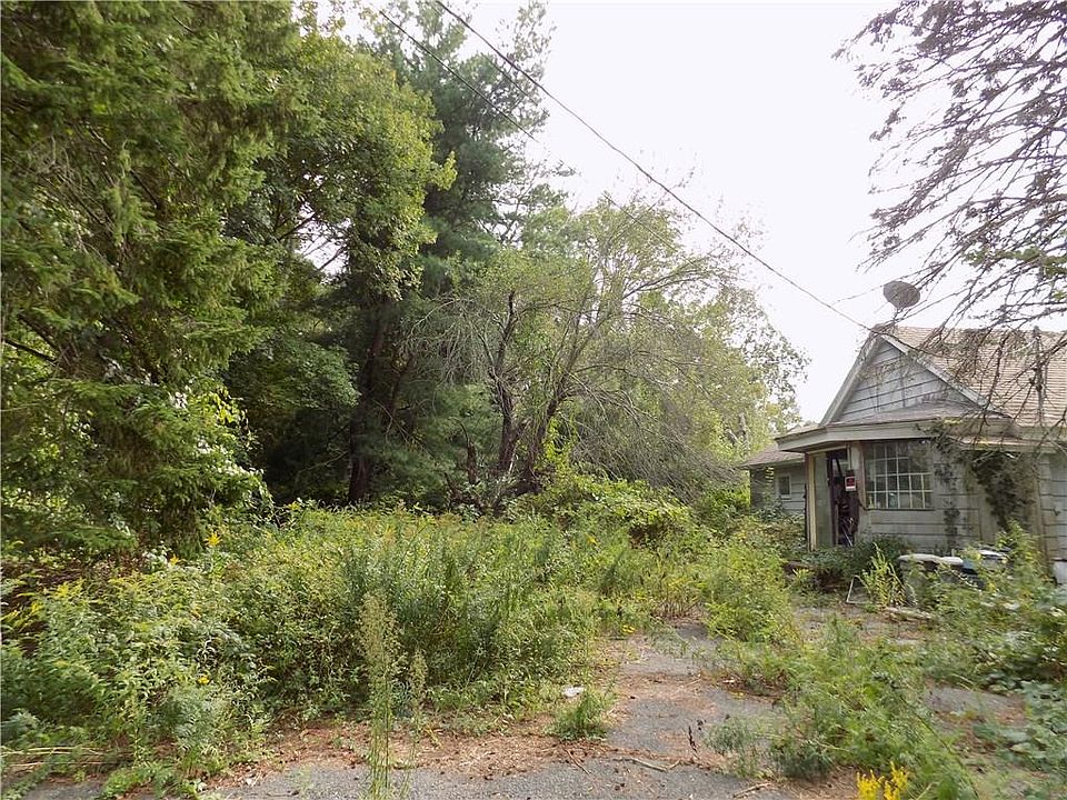 2nd image of 751 Bulgarmarsh Rd