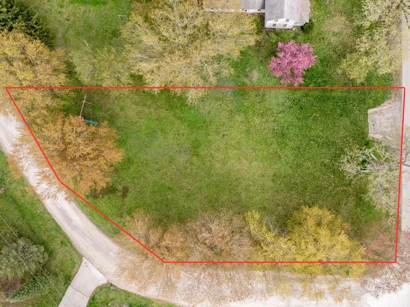 6112 Lasley Point Rd, Winneconne, WI 54986