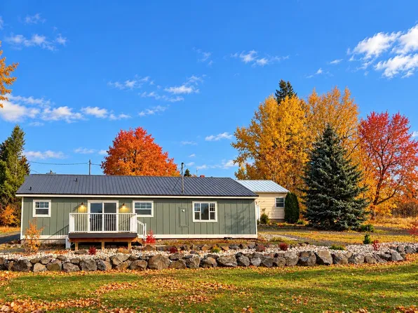 235 S Lindsey St, Tekoa, WA 99033