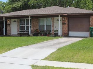 1747 El Mar Ln, Seabrook, TX 77586