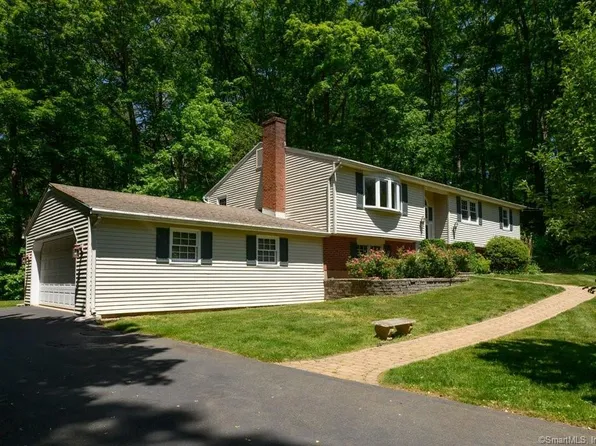 35 Norwill Drive, North Branford, CT 06471