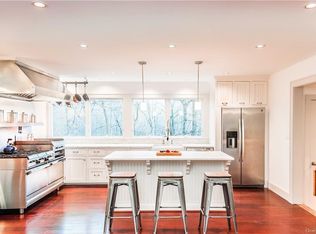 163 Ridgefield Ave, South Salem, NY 10590