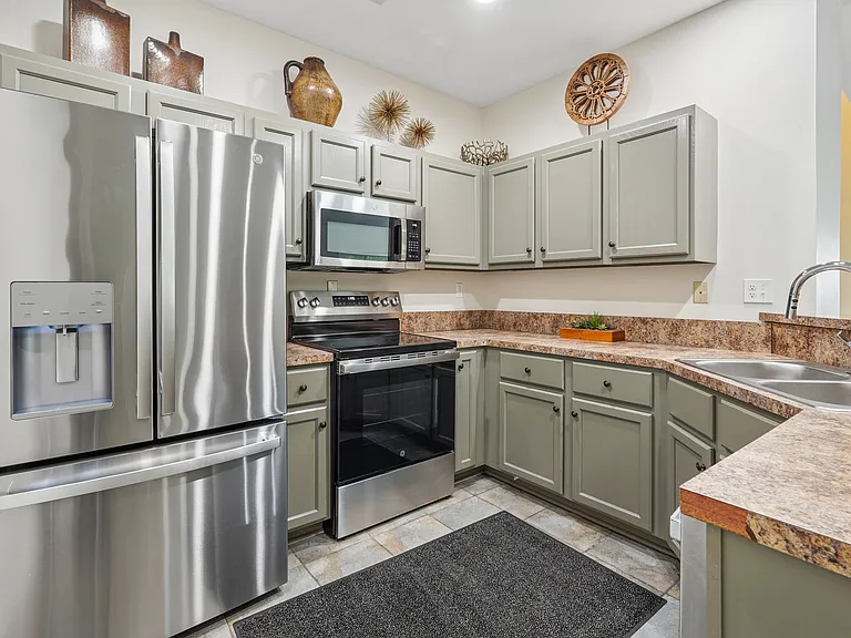 Orchard Hills Apartments — Photo 15