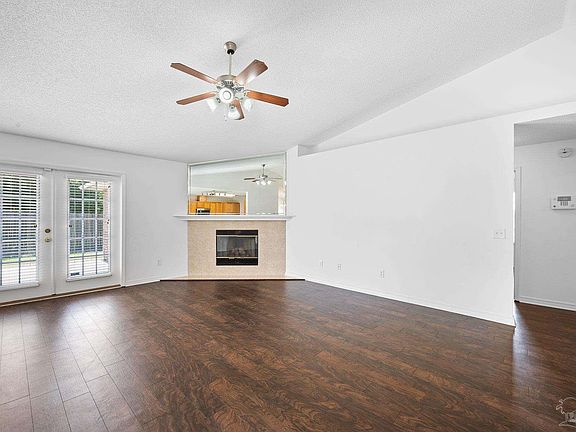 3rd image of 8471 Ferlon Ave