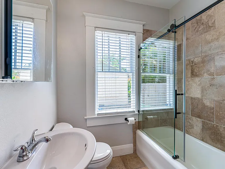 2512 W Palm Dr — Photo 34