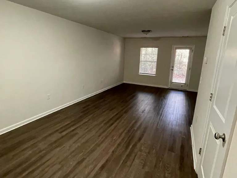162 Barfield Way — Photo 3