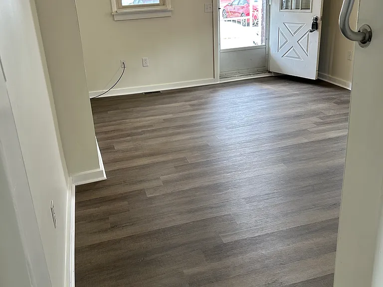 133 Springdale St — Photo 9