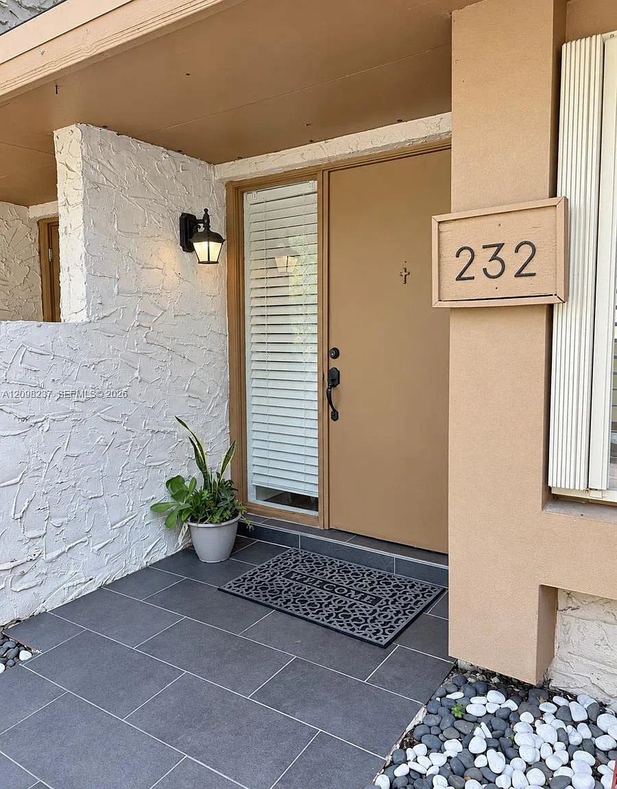 Wimbledon At Jacaranda Co — Photo 2