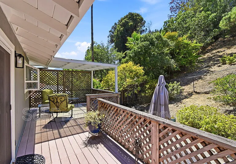 67 Elizabeth Way — Photo 25