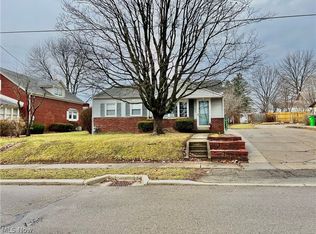 325 McKinley Ave NW, Carrollton, OH 44615