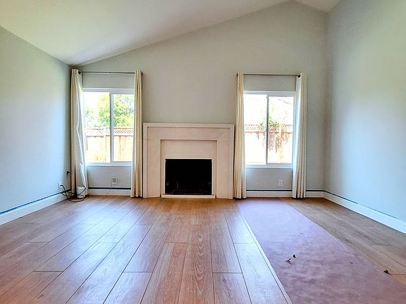 3rd image of 33955 Juliet Cir